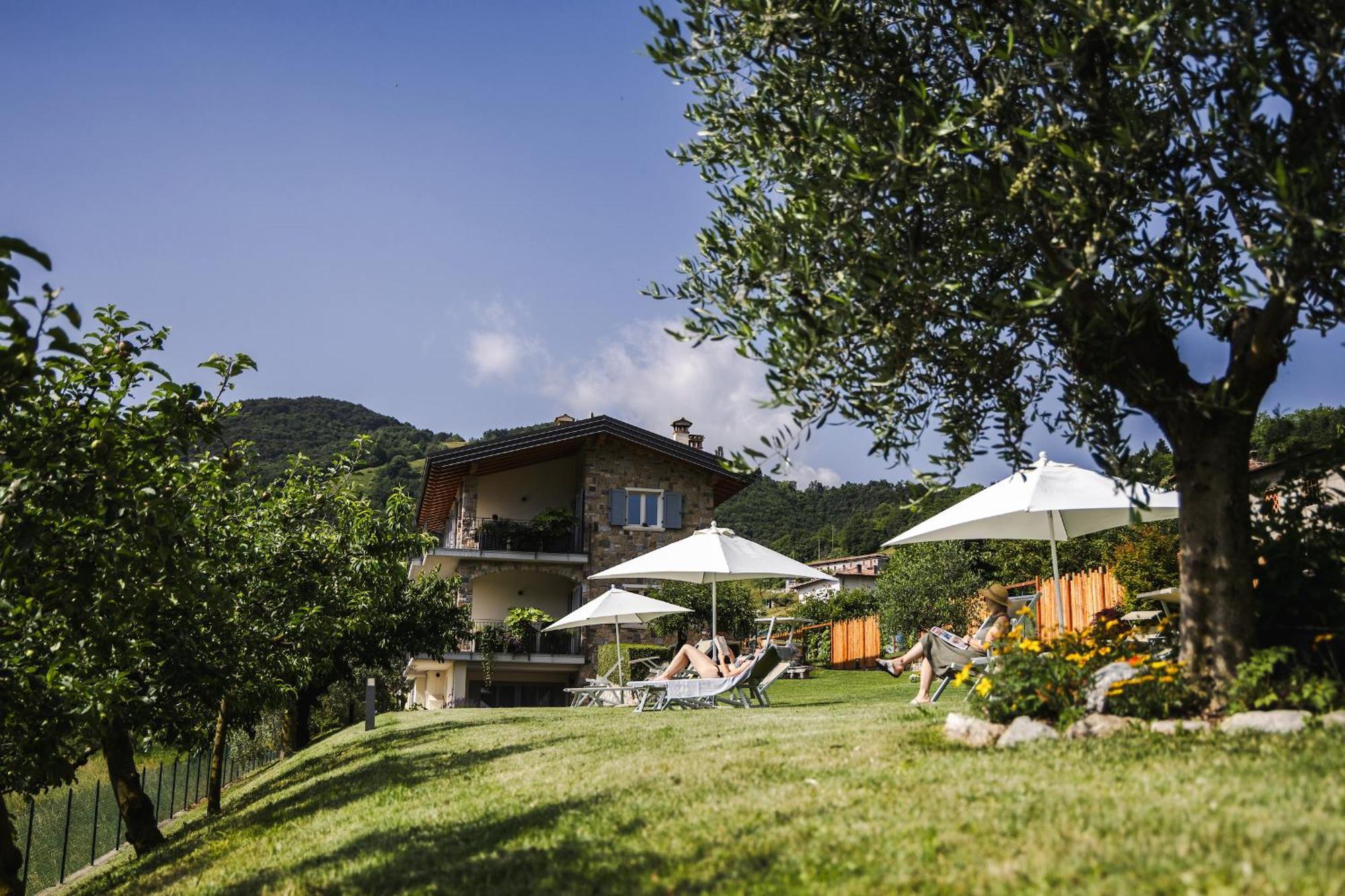 Mos Country House Tremosine Exterior photo
